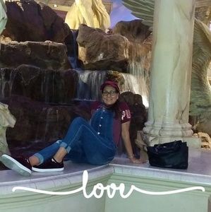 Meet your Posher, Araceli